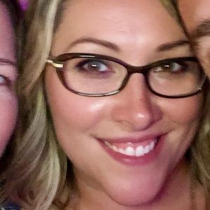 Meet your Posher, Christine